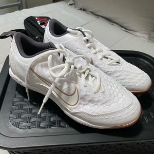 Women’s soft ball cleats NIKE LUNARLON